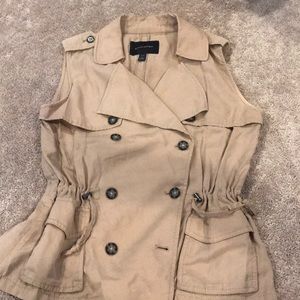 Banana Republic light brown vest with buttons.